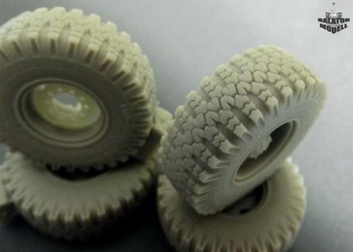 O-47 wheels set for ICM and Trumpeter Ural kit, 1/35