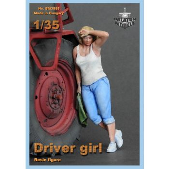 Водитель девушка, 1/35